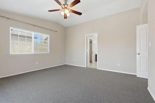 $425,000 | 702 Montecito Court, Lemoore, CA 93245