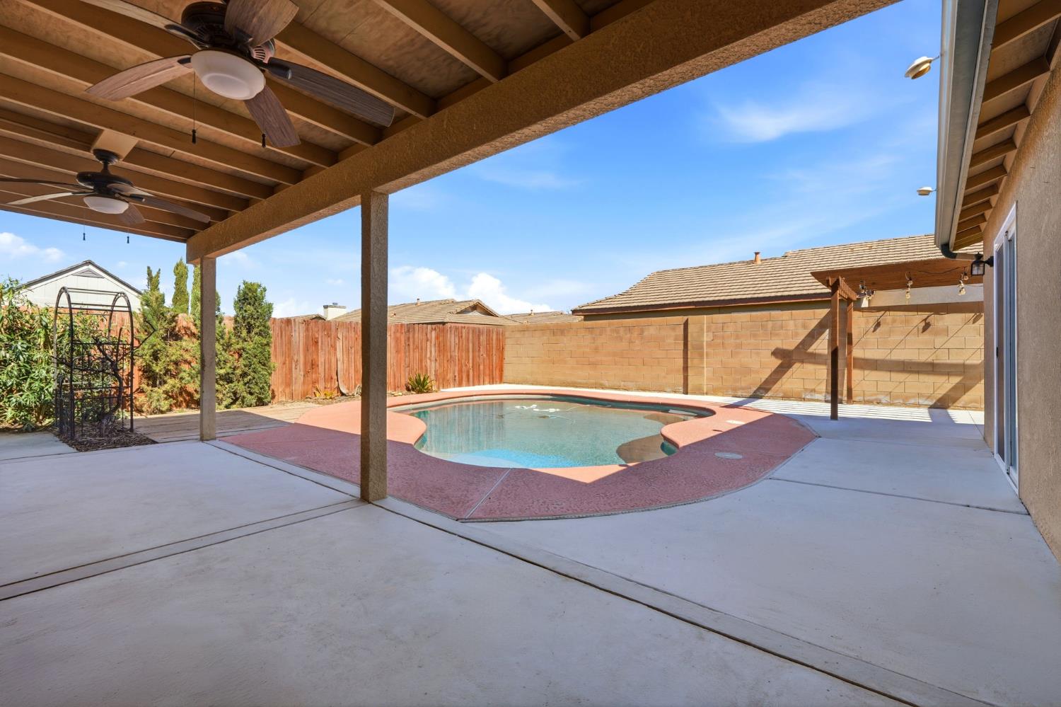 702 Montecito Court Lemoore, CA 93245 - Photo 41 of 50