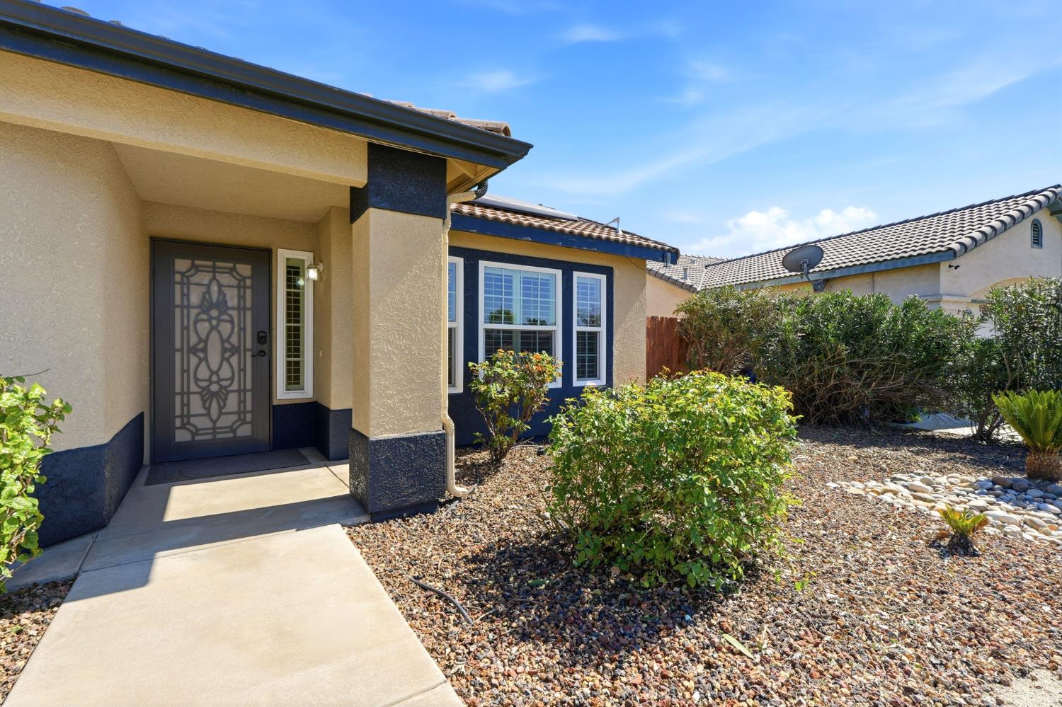 702 Montecito Court Lemoore, CA 93245 - Photo 6 of 50