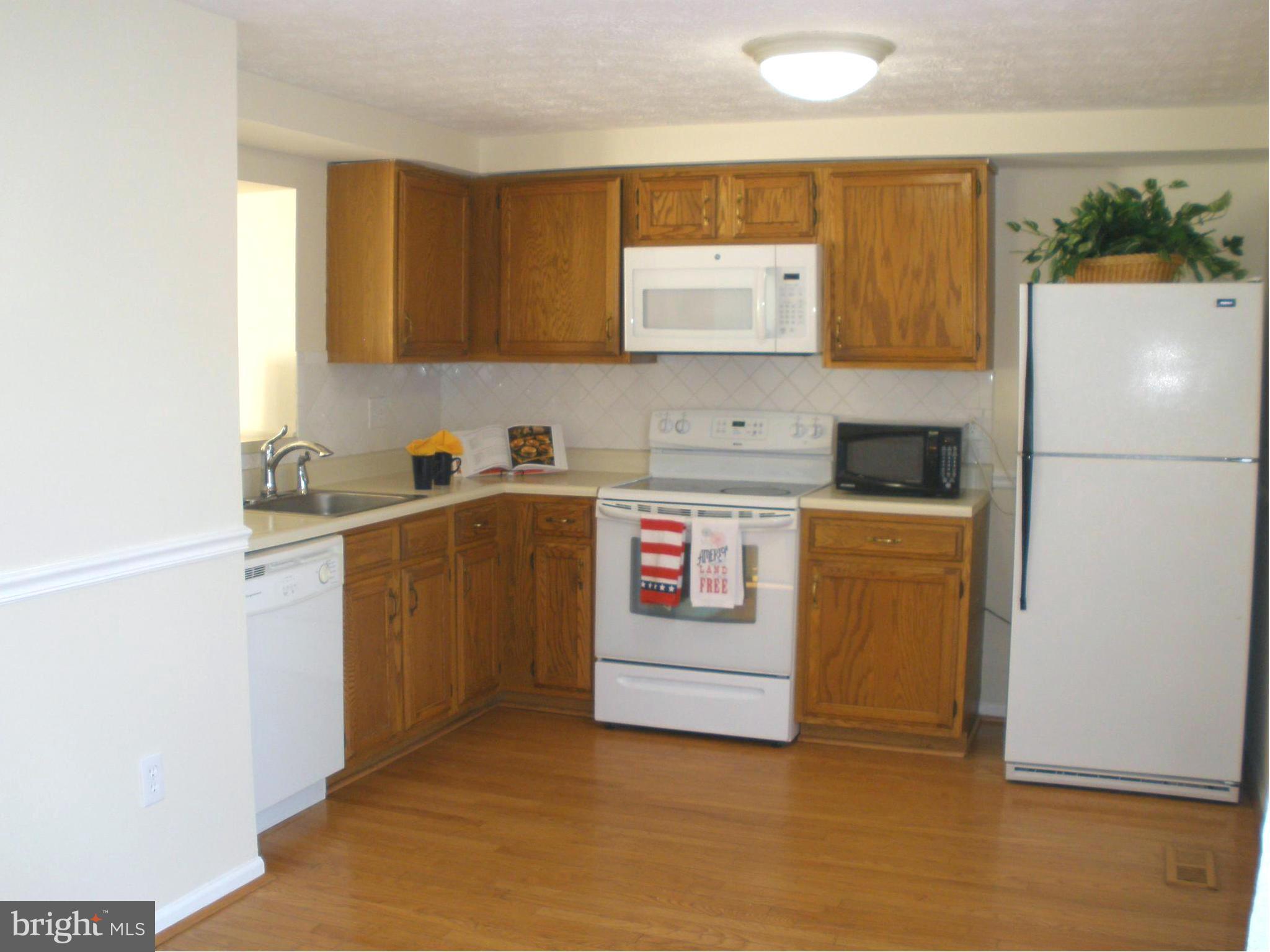 38 Rader Court Baltimore, MD 21234 - Photo 6 of 18 Kitchen