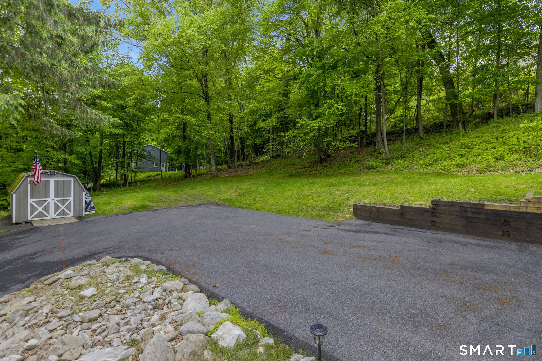 41 Elbow Hill Road Brookfield, CT 06804 - Photo 33 of 36