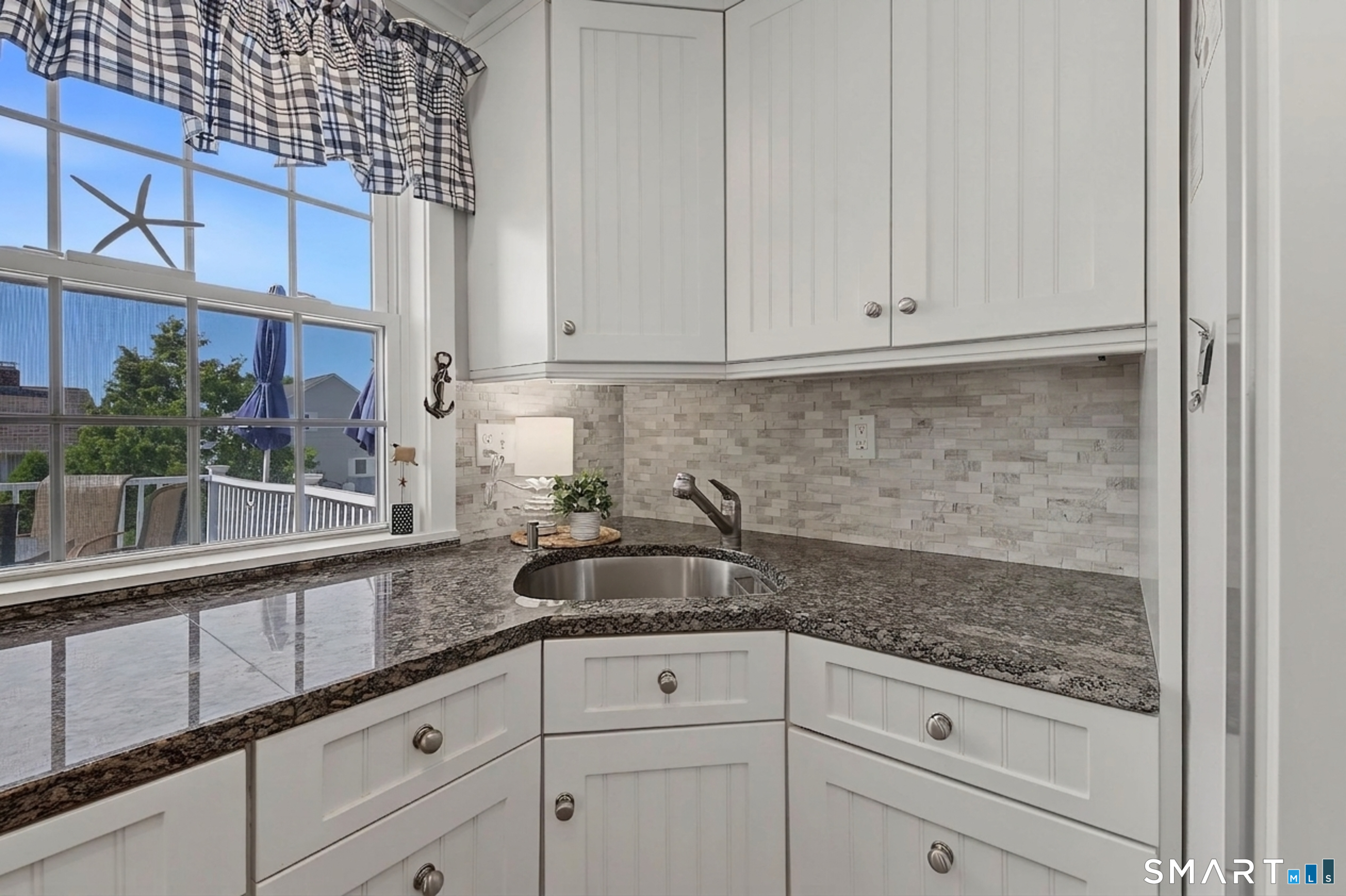 3 Mohican Road West Westbrook, CT 06498 - Photo 10 of 40