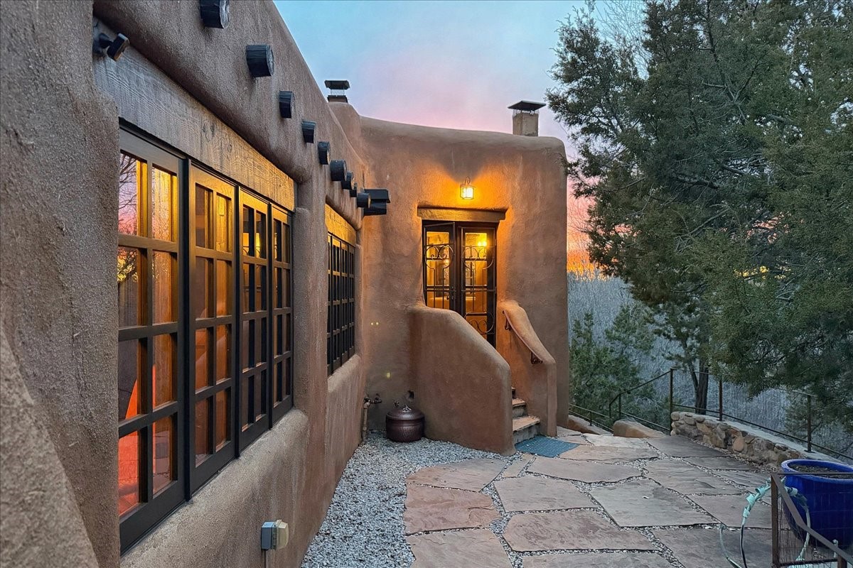1433 Upper Canyon Road Santa Fe, NM 87501 - Photo 47 of 57