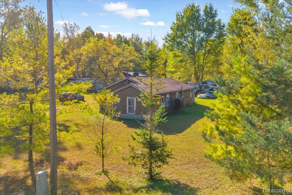 6417 Dove Road Smiths Creek, MI 48074 - Photo 13 of 17