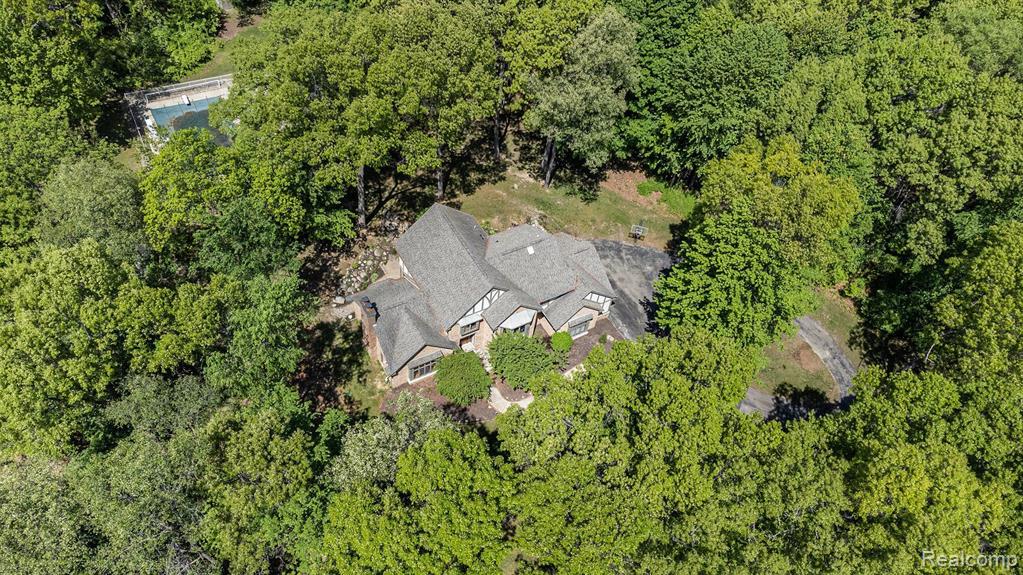 8065 Woodview Road Clarkston, MI 48348 - Photo 55 of 57