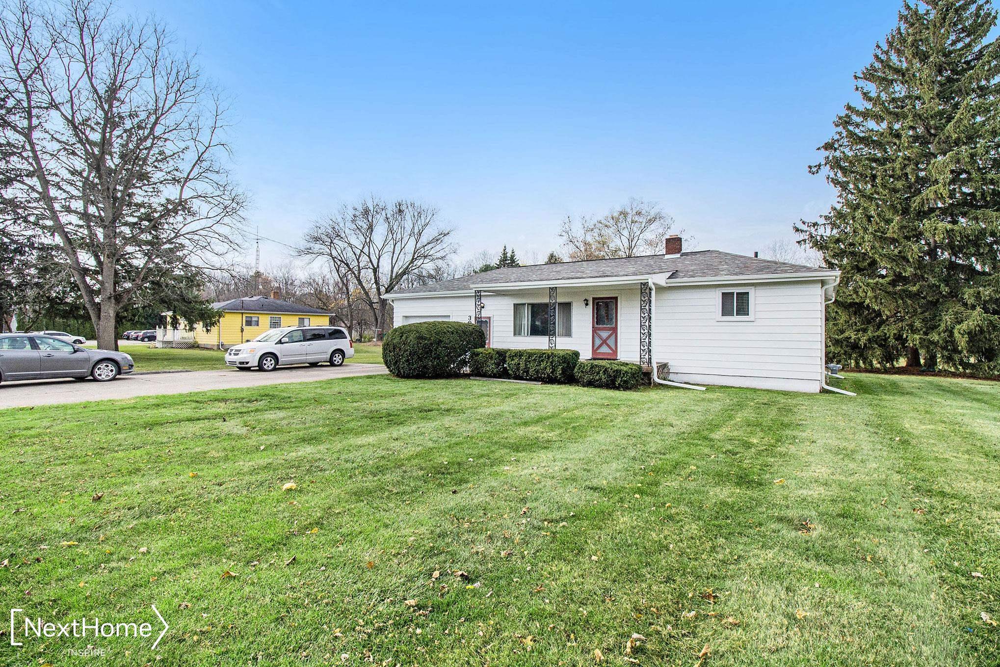3085 North Linden Road Flint, MI 48504 - Photo 1 of 23 50095286.JPG