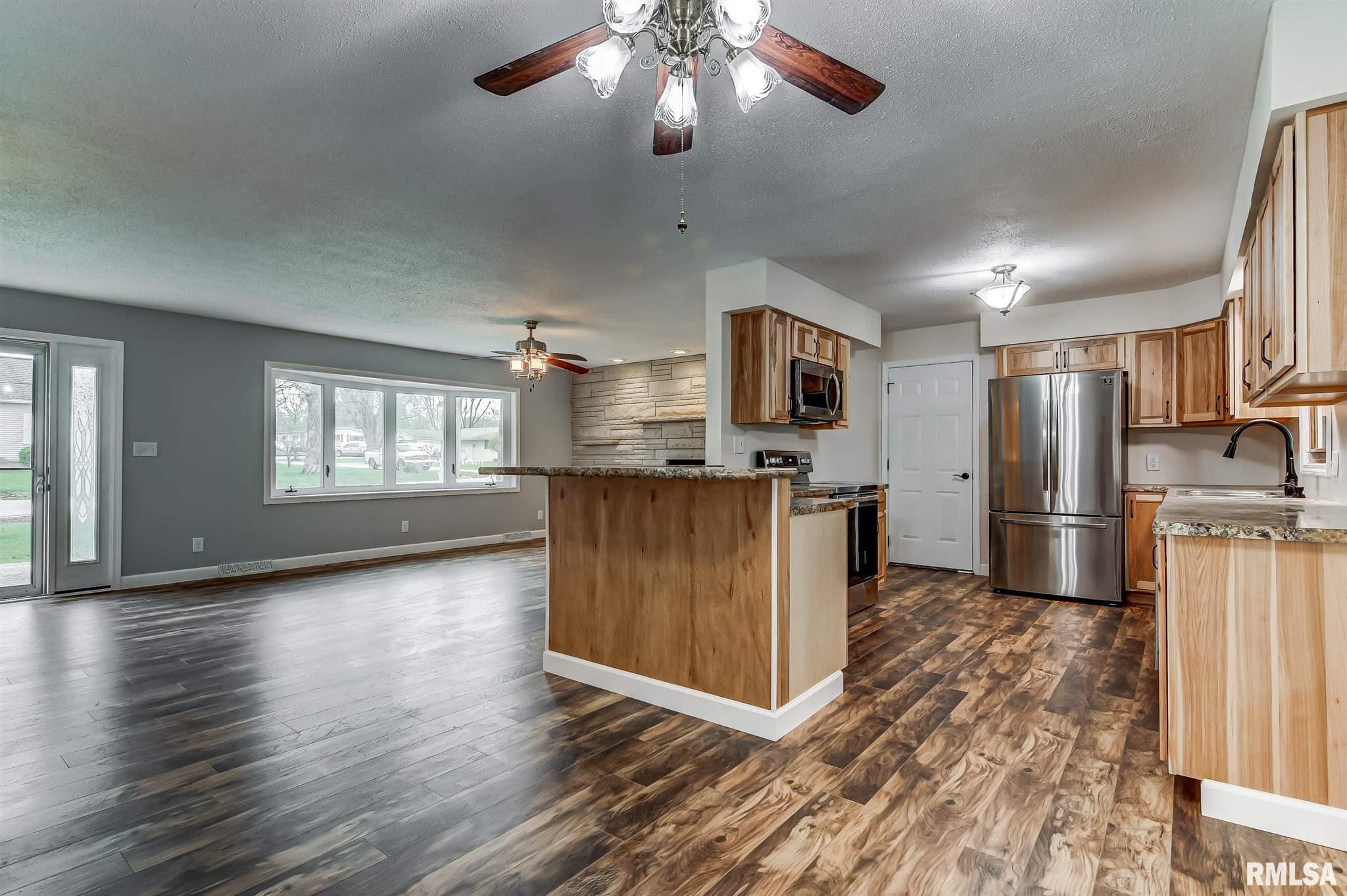 161 West Raylots Spaulding, IL 62561 - Photo 12 of 50 Gallery Image 12