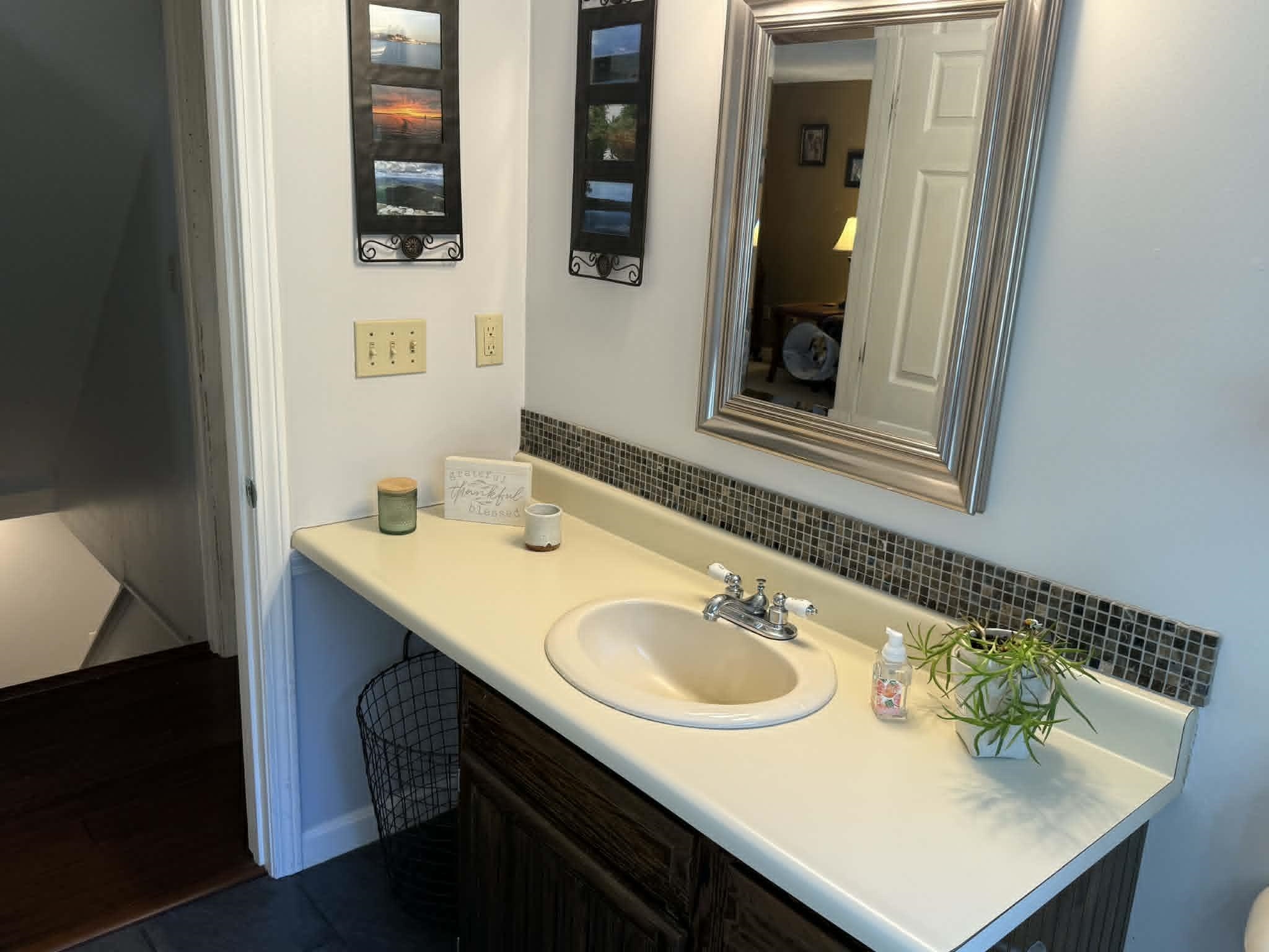 1071 Montalona Road Dunbarton, NH 03046 - Photo 23 of 35 Gallery Image 23