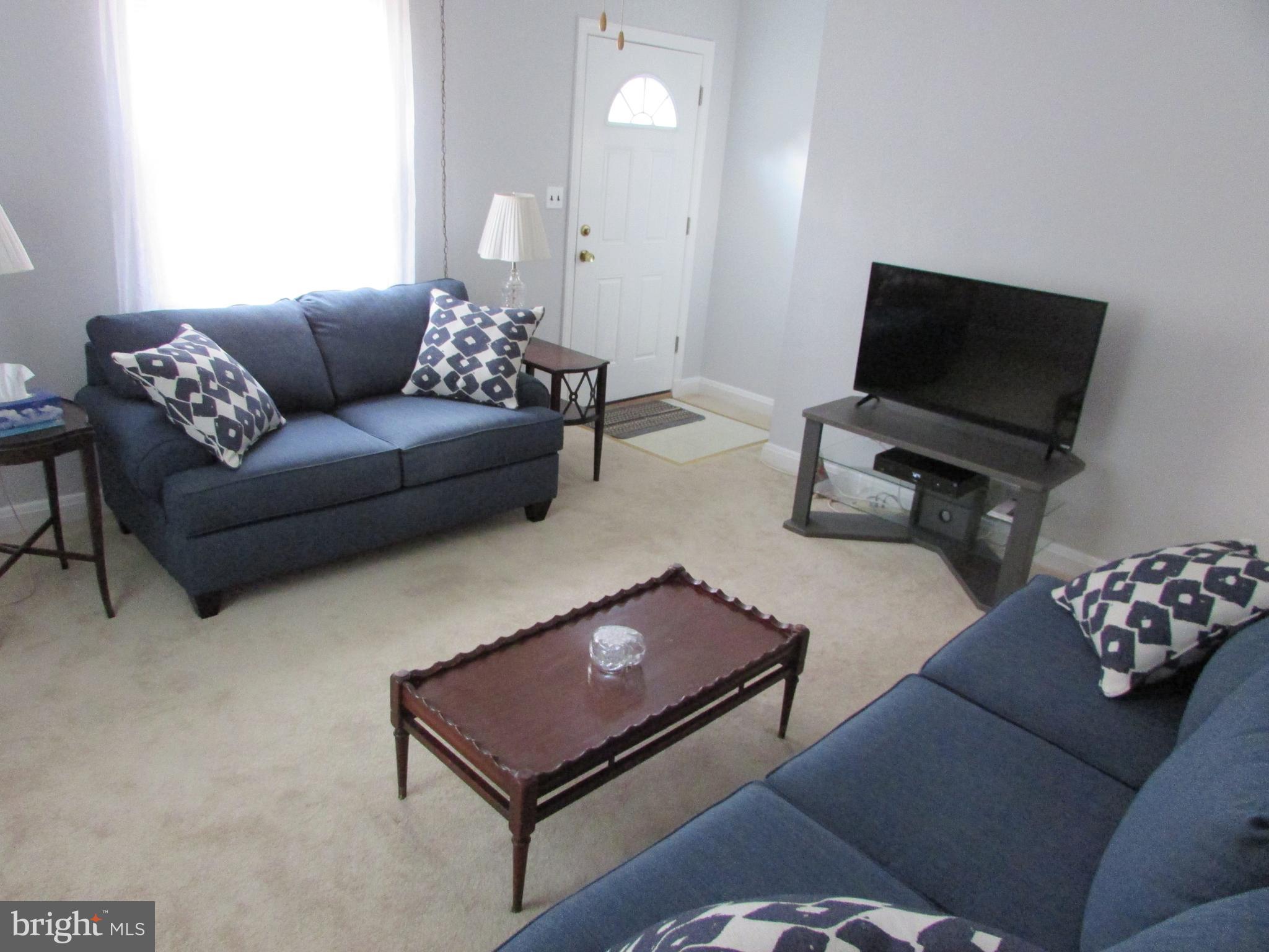 3413 Gaither Road Baltimore, MD 21244 - Photo 2 of 23 Living Room