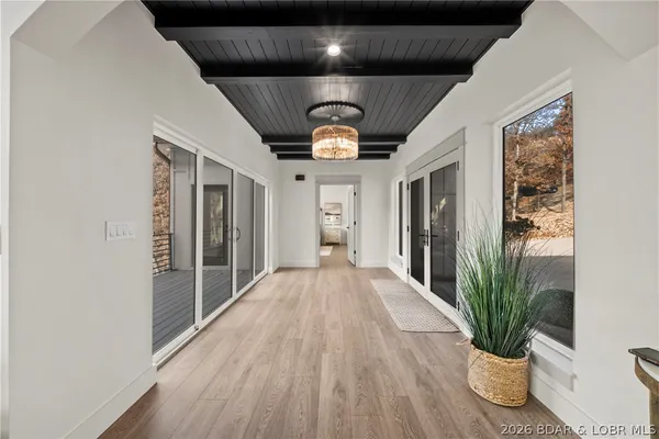 $1,899,000 | 154 Via Cresta Drive, Sunrise Beach, MO 65079