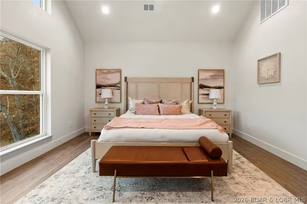 $1,899,000 | 154 Via Cresta Drive, Sunrise Beach, MO 65079