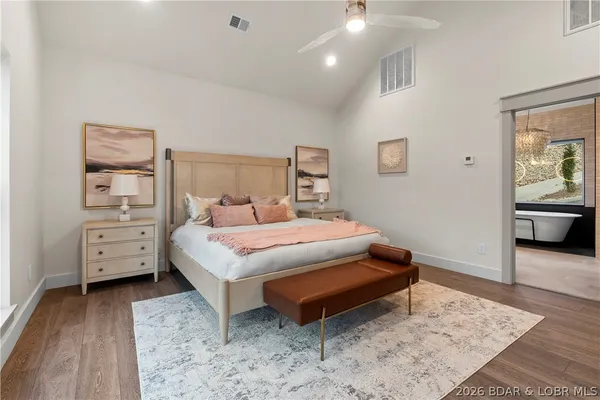 $1,899,000 | 154 Via Cresta Drive, Sunrise Beach, MO 65079