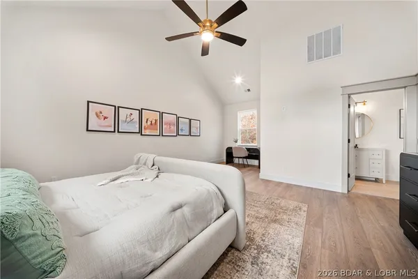 $1,899,000 | 154 Via Cresta Drive, Sunrise Beach, MO 65079