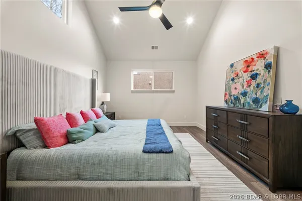 $1,899,000 | 154 Via Cresta Drive, Sunrise Beach, MO 65079