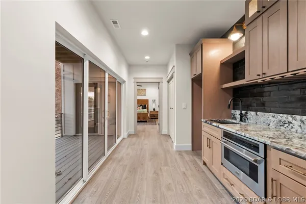 $1,899,000 | 154 Via Cresta Drive, Sunrise Beach, MO 65079