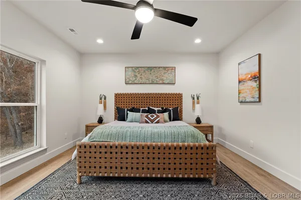 $1,899,000 | 154 Via Cresta Drive, Sunrise Beach, MO 65079