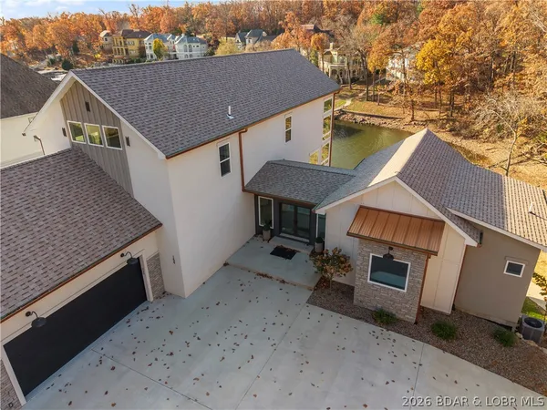 $1,899,000 | 154 Via Cresta Drive, Sunrise Beach, MO 65079