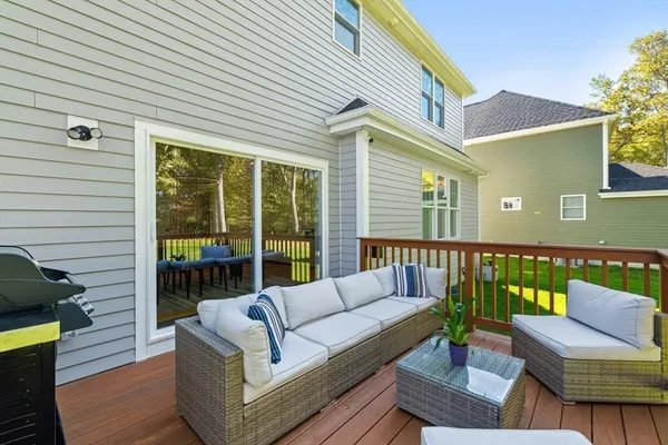 $1,100,000 | 26 Timber Crest Drive, Medway, MA 02053