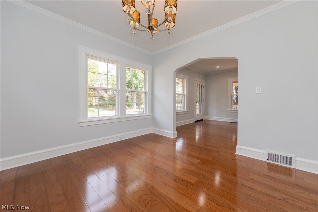 3336 Clarendon Road Cleveland, OH 44118 - Photo 8 of 30 Gallery Image 8