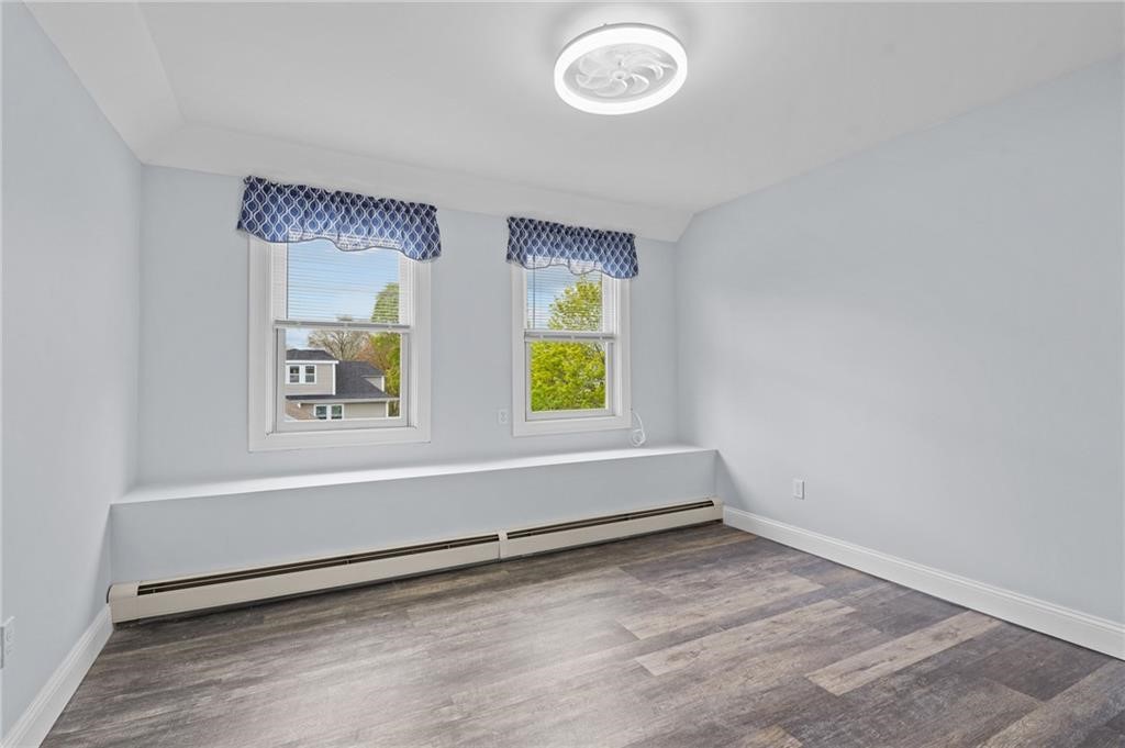 17 Selkirk Road, Unit 3 Cranston, RI 02905 - Photo 11 of 13 Gallery Image 11