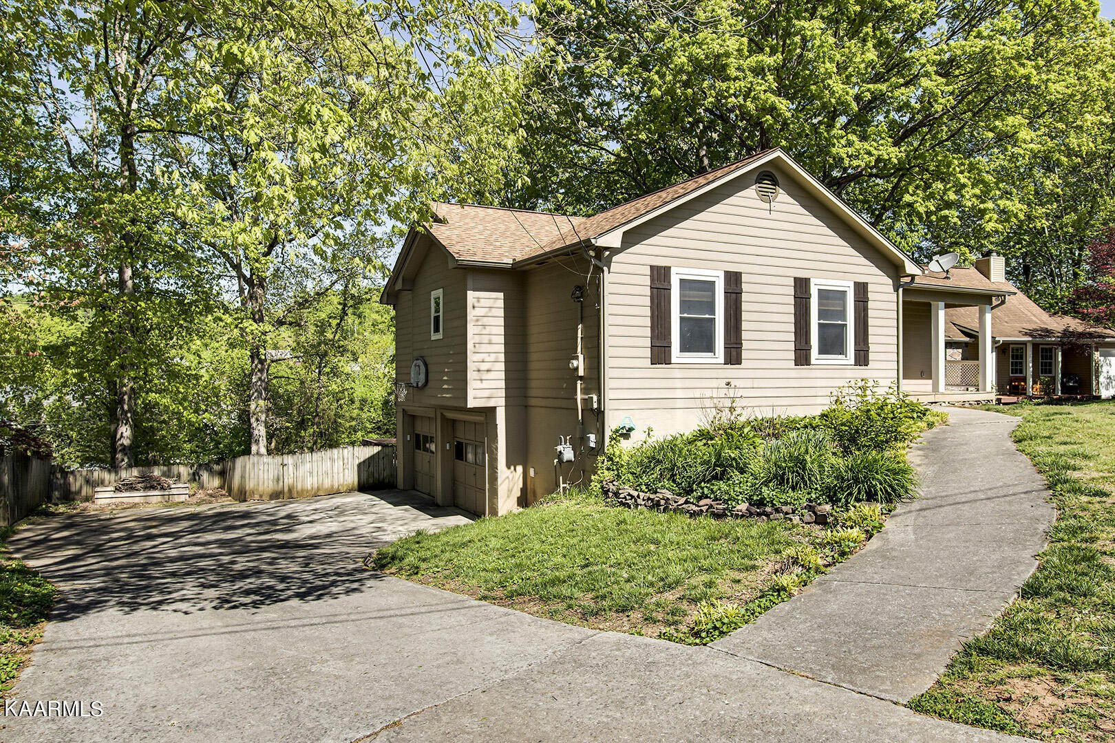 809 Tree Trunk Road Knoxville, TN 37934 - Photo 2 of 38 Gallery Image 2