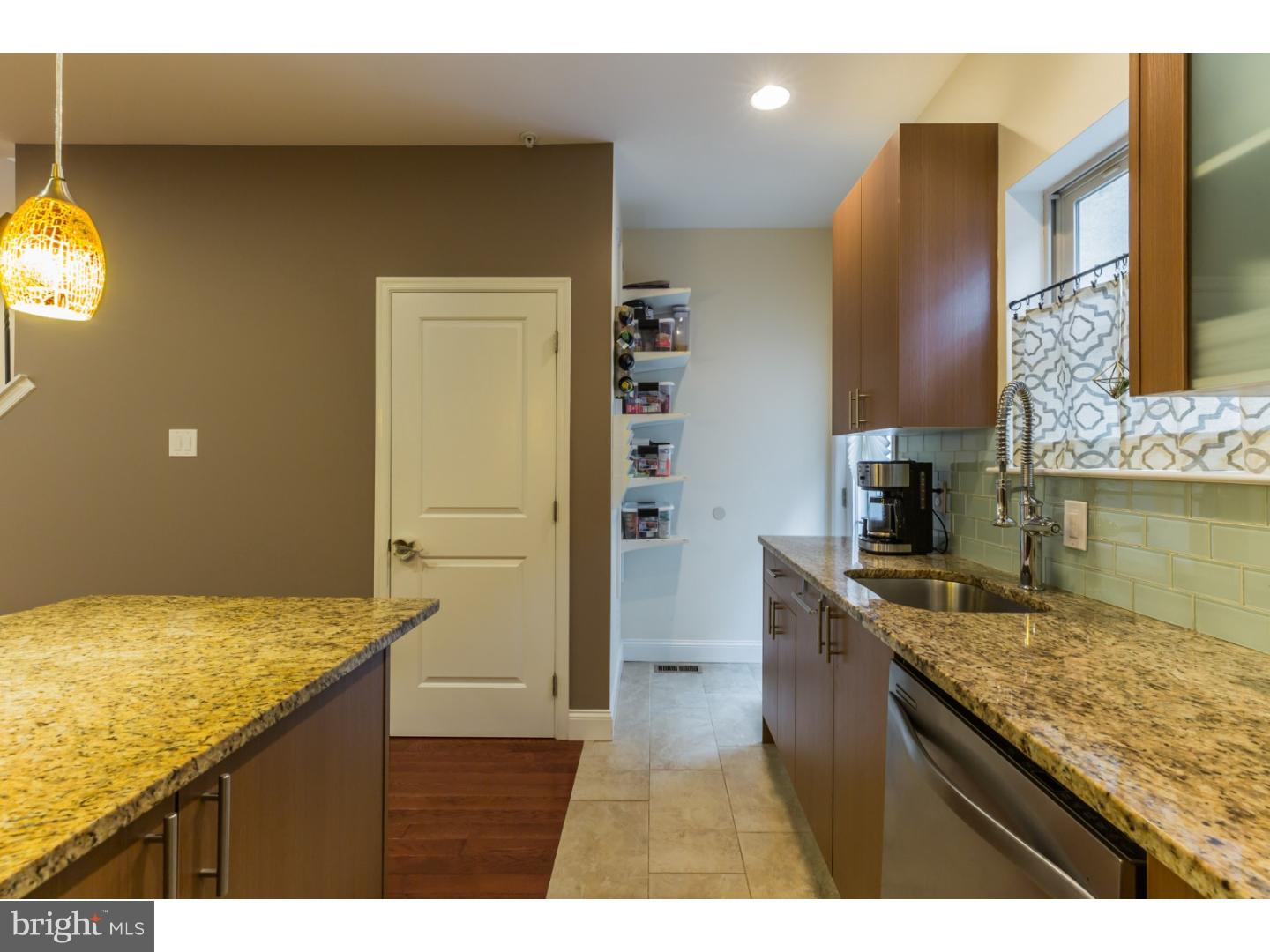 1935 West George Street Philadelphia, PA 19130 - Photo 12 of 23 Kitchen