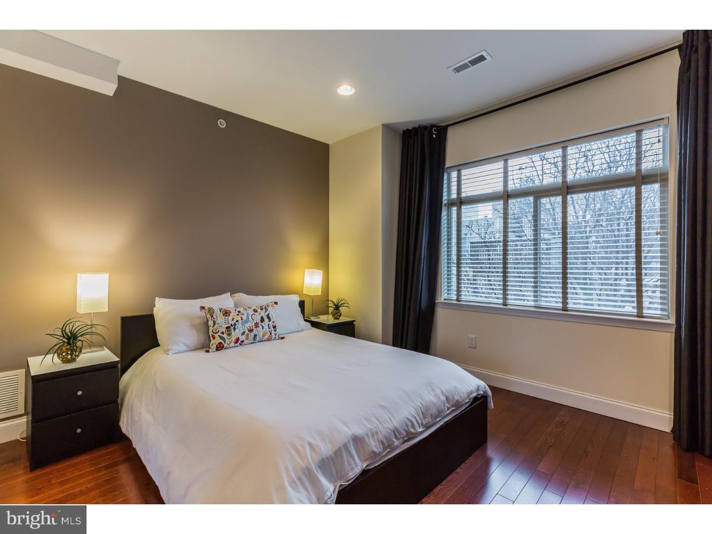 1935 West George Street Philadelphia, PA 19130 - Photo 14 of 23 Bedroom - Main