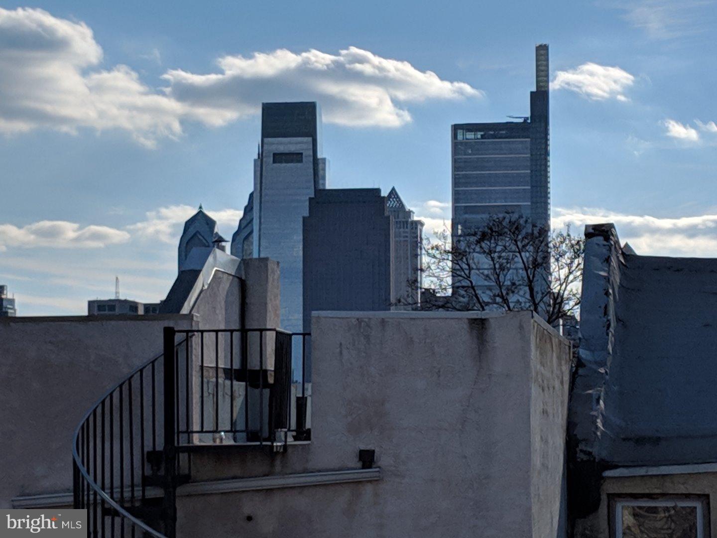 1935 West George Street Philadelphia, PA 19130 - Photo 5 of 23