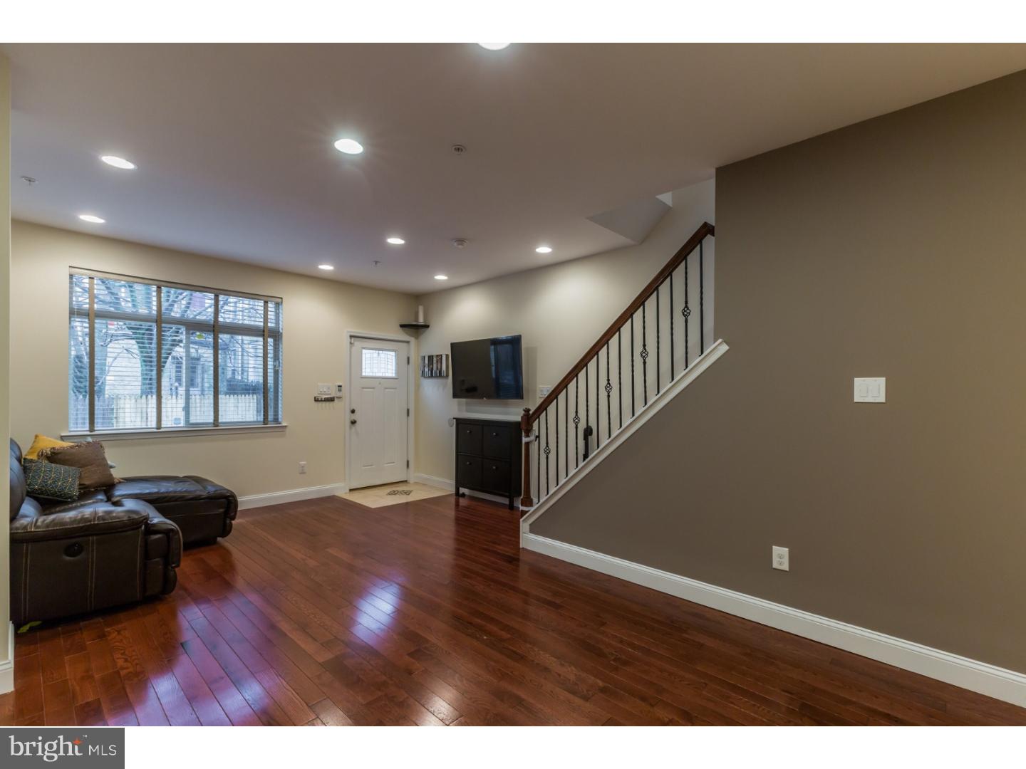 1935 West George Street Philadelphia, PA 19130 - Photo 9 of 23