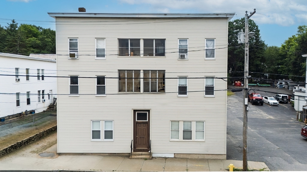 52 Bemis Road Fitchburg, MA 01420 - Photo 3 of 42