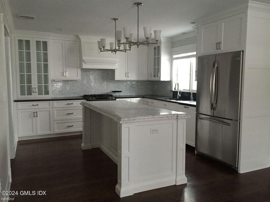 68 Northfield St Unit A