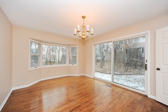 720 Kennedy Road Lake Forest, IL 60045 - Photo 4 of 11