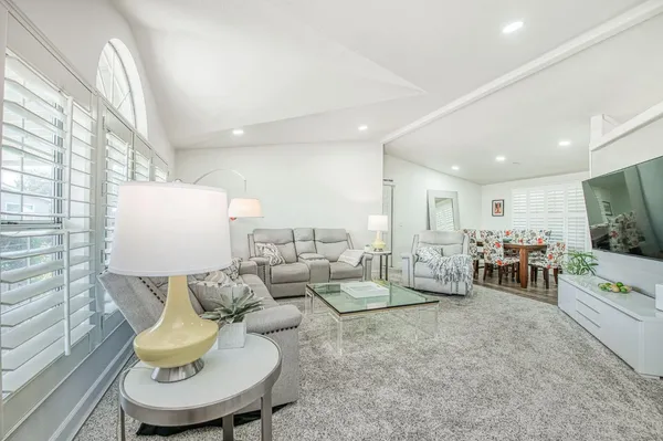 $199,000 | 2706 West Ashlan Avenue, Unit 331, Fresno, CA 93705