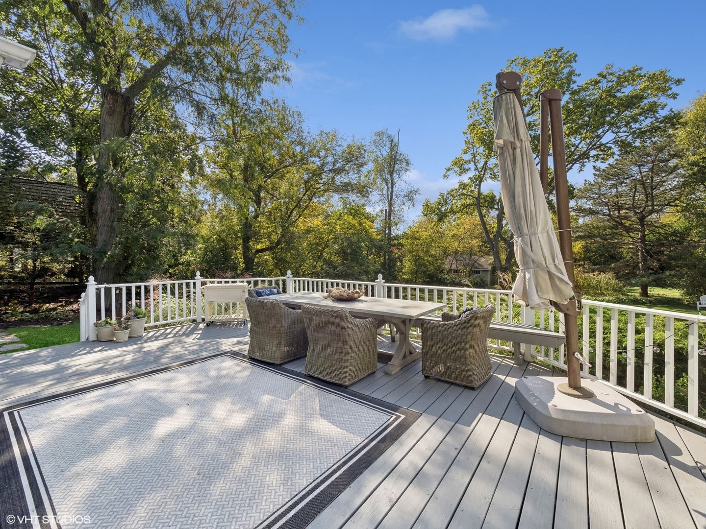 936 Raleigh Road Glenview, IL 60025 - Photo 4 of 37 Gallery Image 4