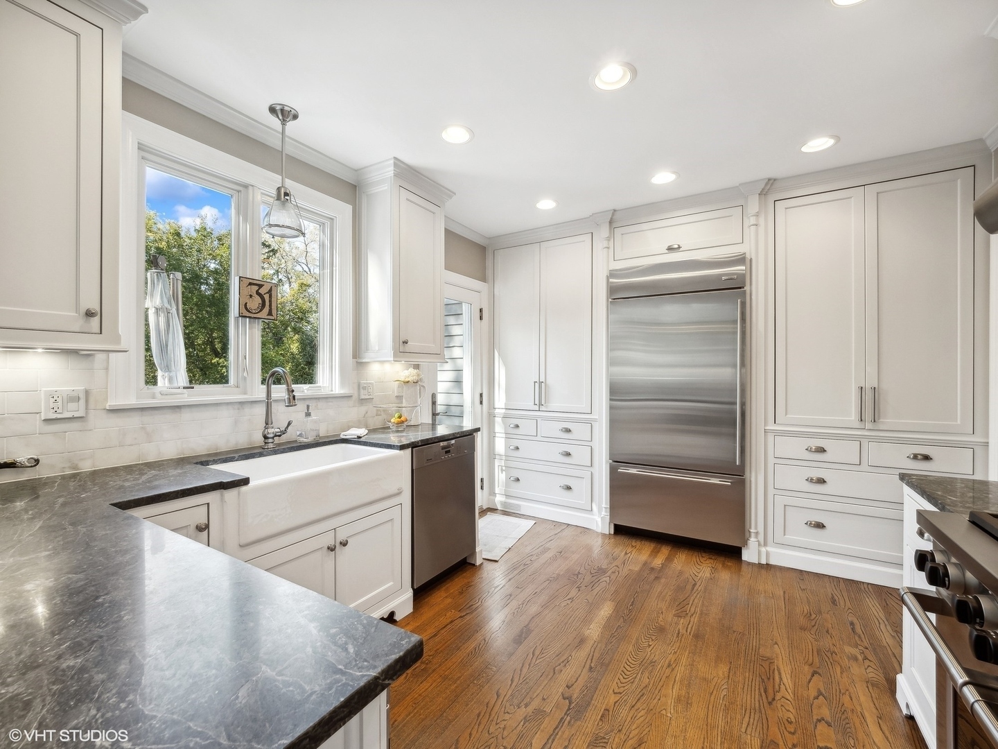 936 Raleigh Road Glenview, IL 60025 - Photo 8 of 37 Gallery Image 8