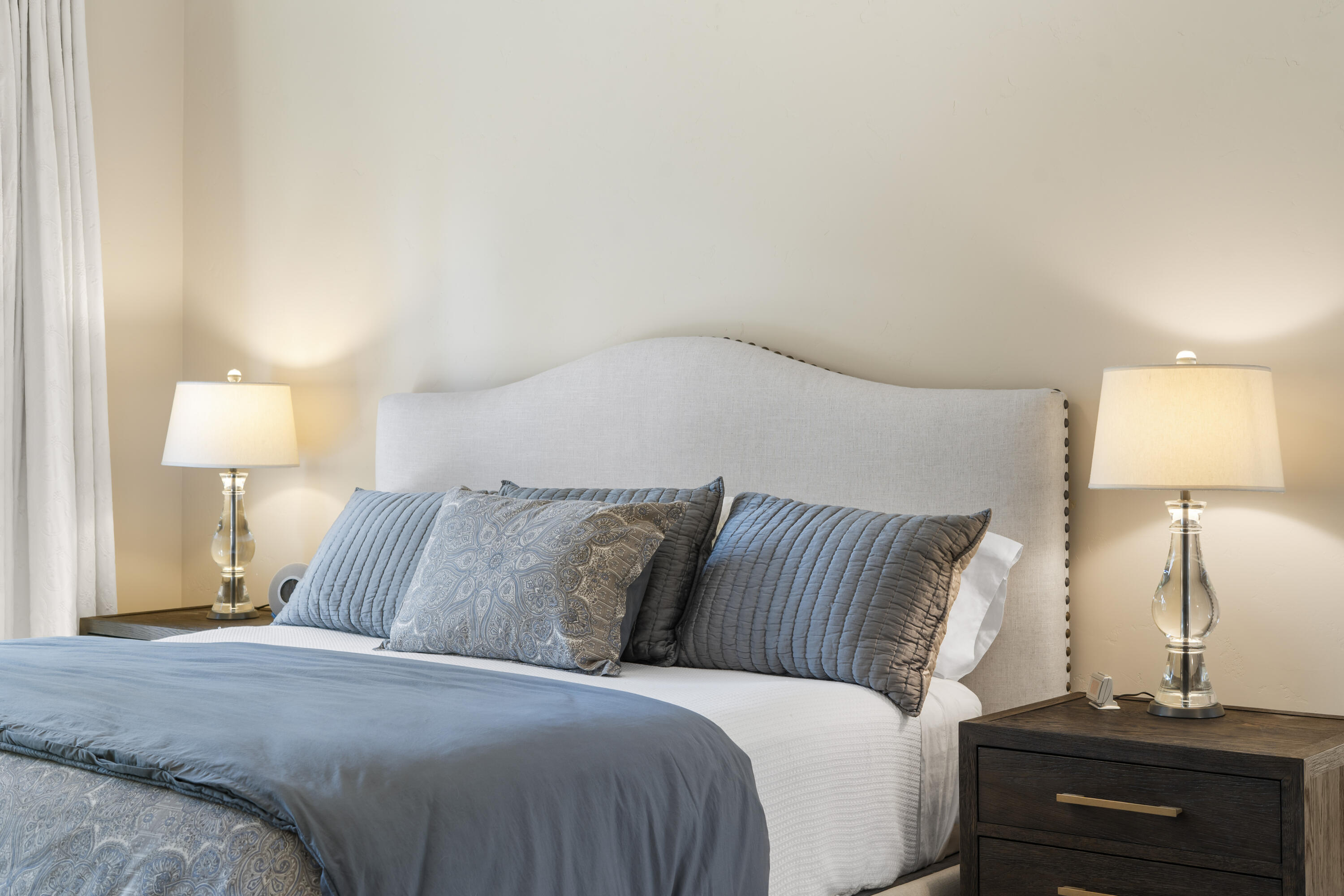 56155 Sable Rock Loop, Unit 277 Bend, OR 97707 - Photo 24 of 63 Bedroom #1 - Primary Suite