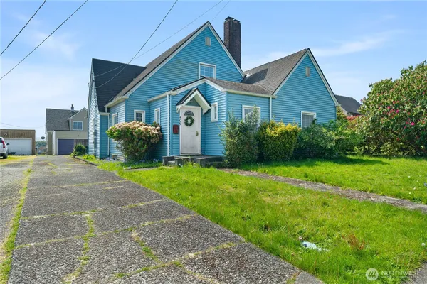 $299,000 | 409 West 5th Street, Aberdeen, WA 98520