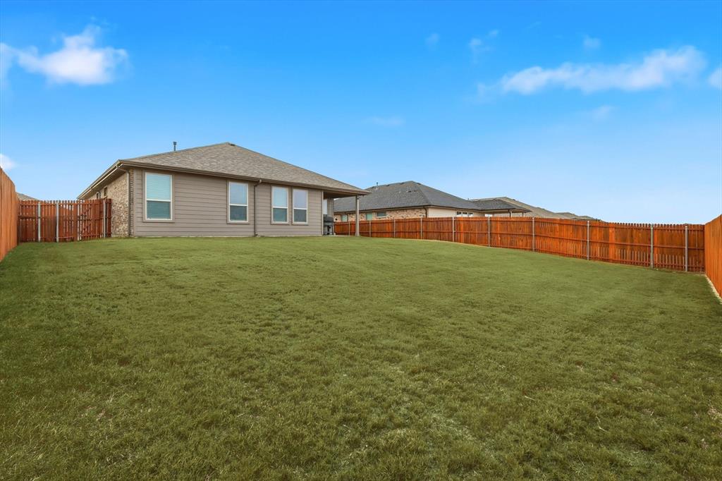 1420 Pleasanton Road Cleburne, TX 76033 - Photo 37 of 39 a big house with a big yard