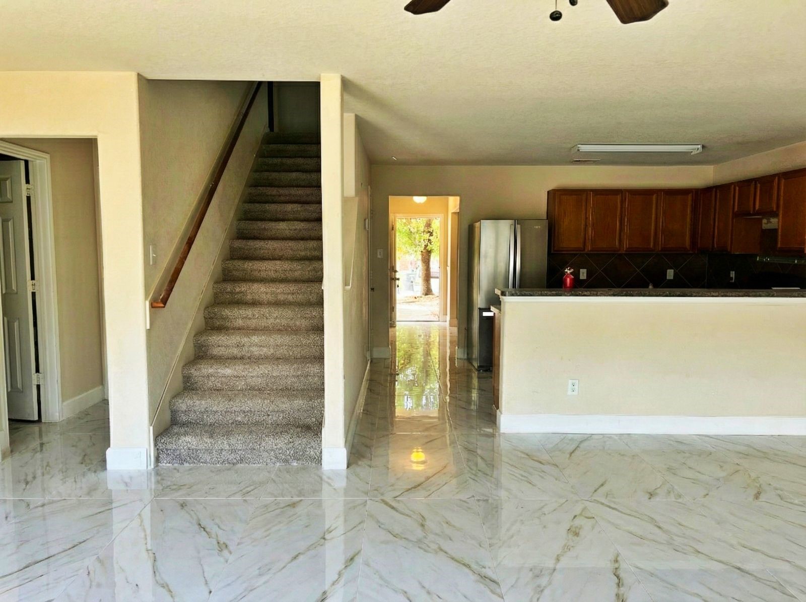 10314 Moonset Lane Houston, TX 77016 - Photo 3 of 10