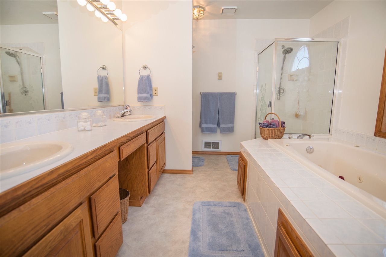 827 South Garry Road Liberty Lake, WA 99019 - Photo 11 of 20