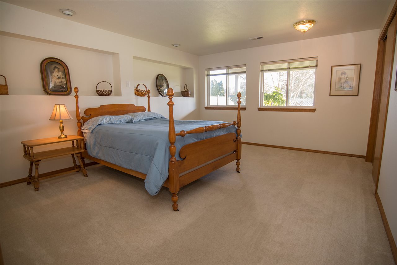 827 South Garry Road Liberty Lake, WA 99019 - Photo 16 of 20