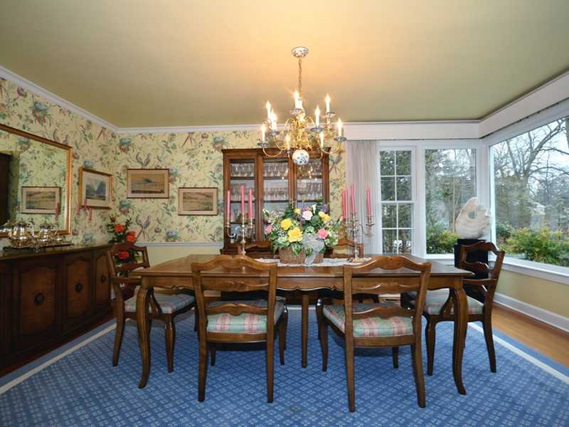 21 Cross Road Darien, CT 06820 - Photo 13 of 25 a view of a dining room with furniture and window