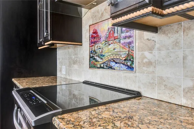 $425,000 | 24511 South State Route, East Lynne, MO 64743