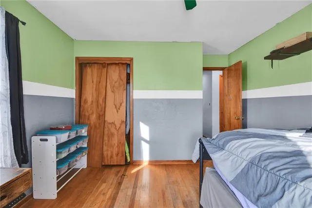 $425,000 | 24511 South State Route, East Lynne, MO 64743