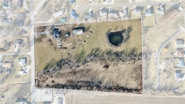 $415,000 | 24511 South State Route, East Lynne, MO 64743