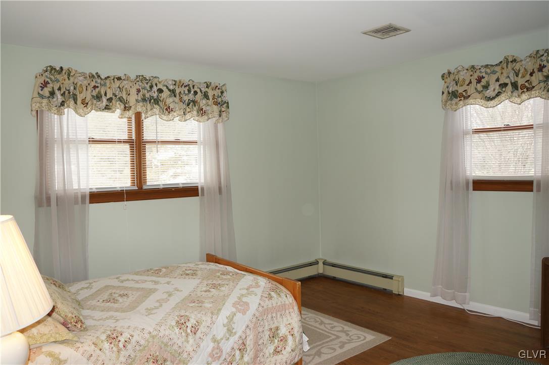 2760 Saddlebrook Lane Bethlehem, PA 18017 - Photo 13 of 16 Gallery Image 13