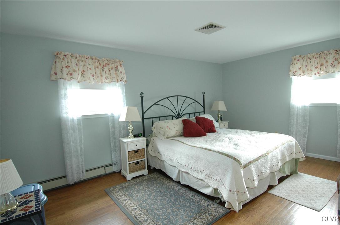 2760 Saddlebrook Lane Bethlehem, PA 18017 - Photo 14 of 16 Gallery Image 14