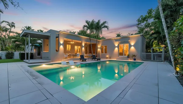 $2,095,000 | 760 Northeast 115th Street, Biscayne Park, FL 33161