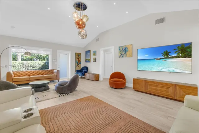 $2,200,000 | 760 Northeast 115th Street, Biscayne Park, FL 33161