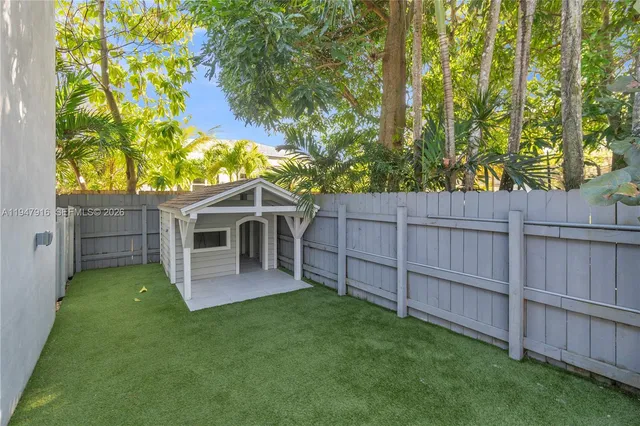 $2,200,000 | 760 Northeast 115th Street, Biscayne Park, FL 33161